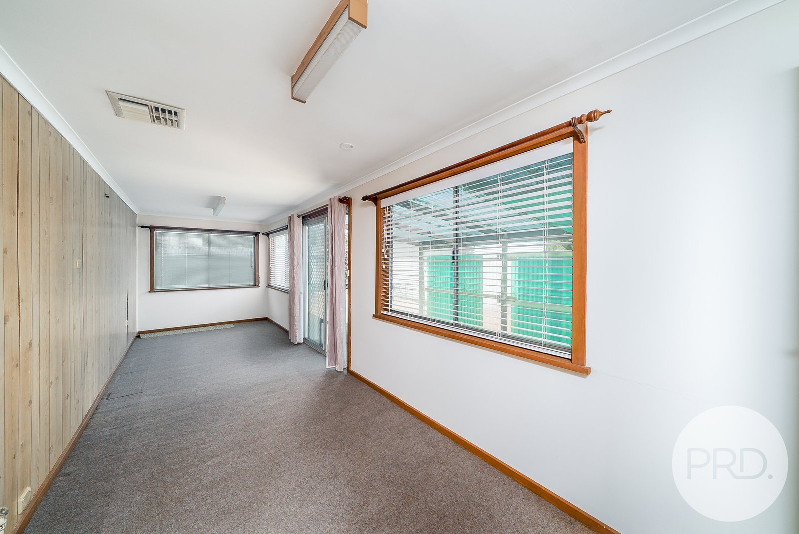 154 Fernleigh Road MOUNT AUSTIN 8