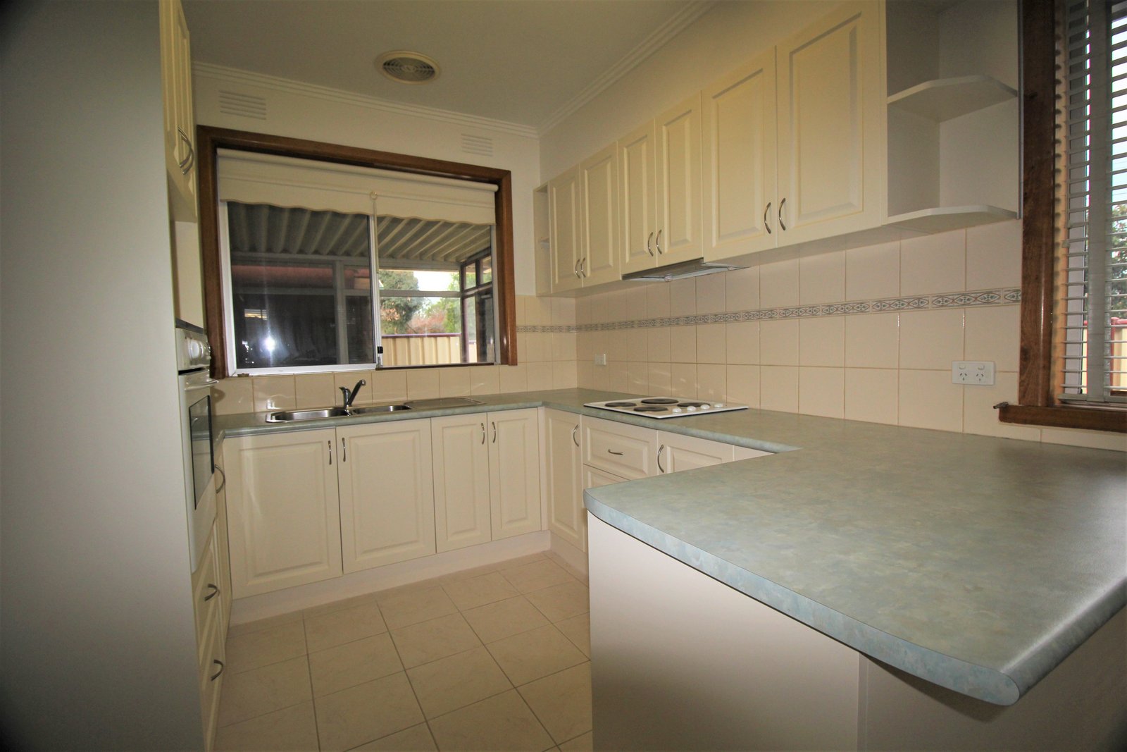 Gallery: 1/54 Macrina Street