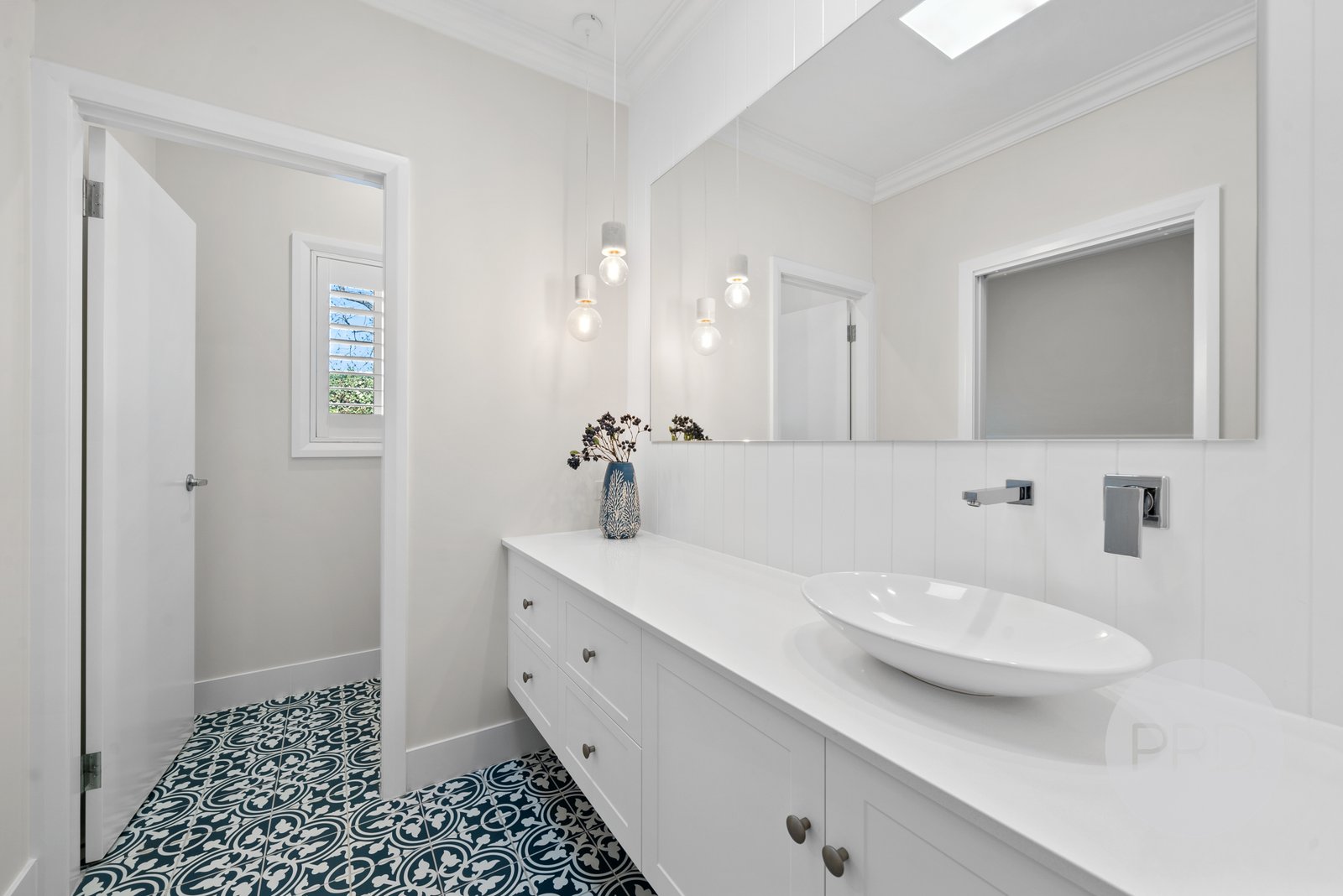 154 Main Street LAKE ALBERT 4