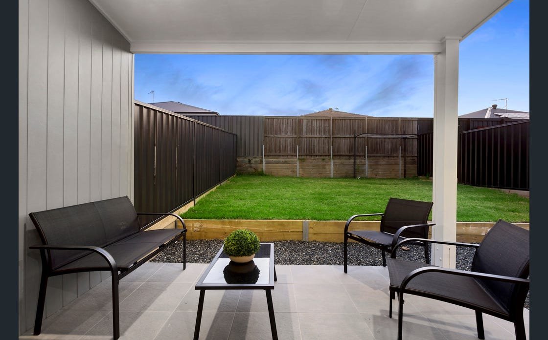 1/54 Redwood Dr  Gillieston Heights 13