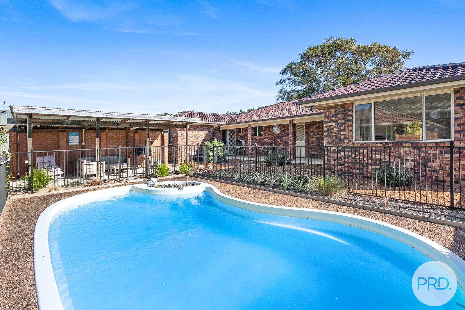 154 Salamander Way SALAMANDER BAY 9