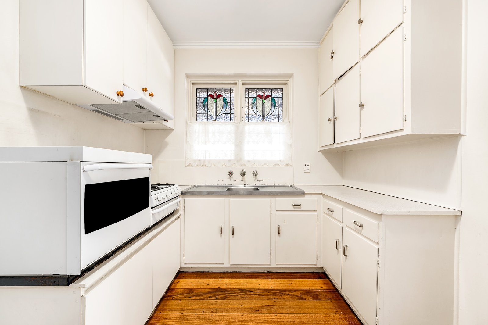 Real Estate and Property in 15/4 Stonehaven Court, Toorak, VIC