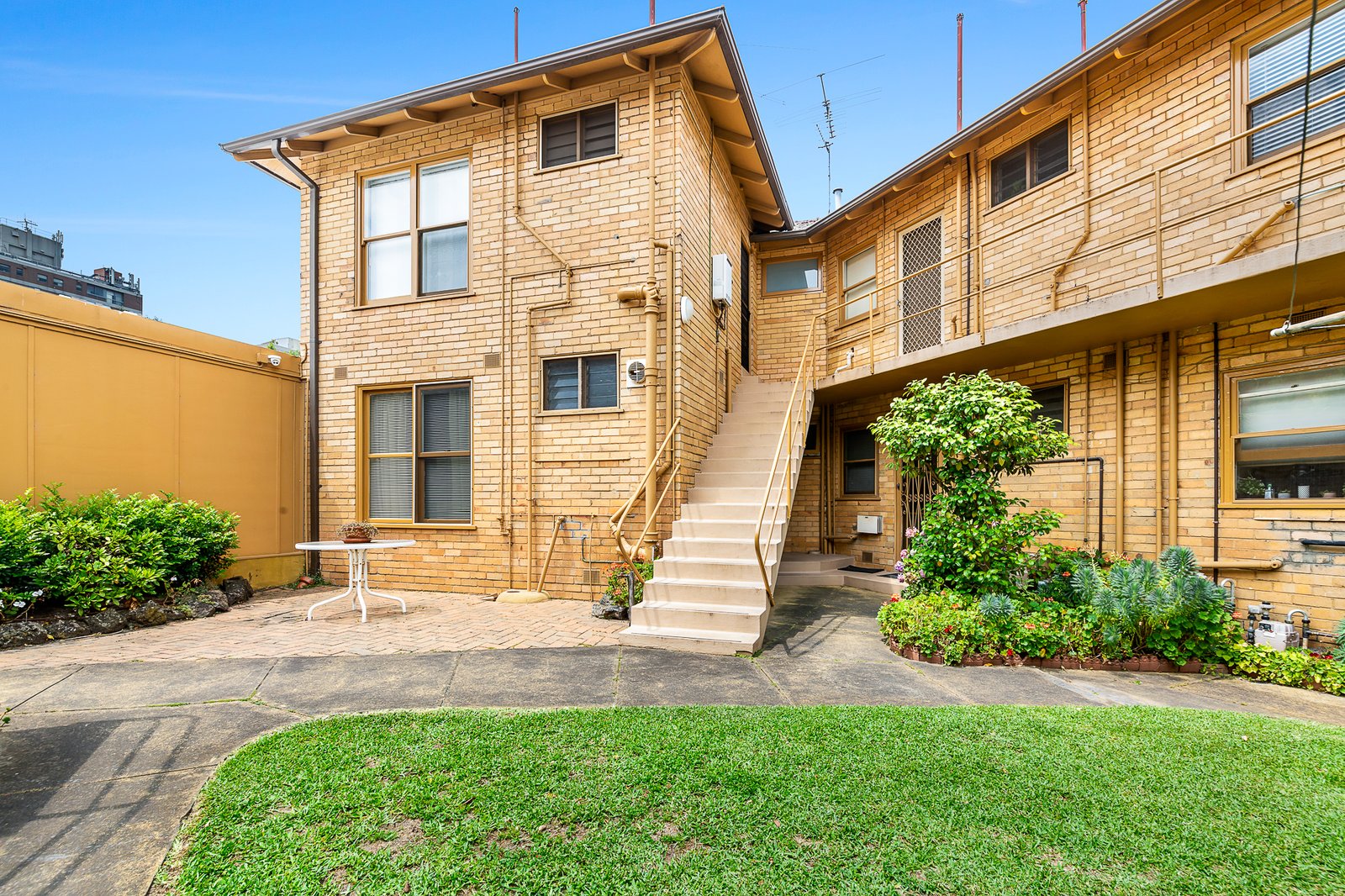 Real Estate and Property in 15/4 Stonehaven Court, Toorak, VIC