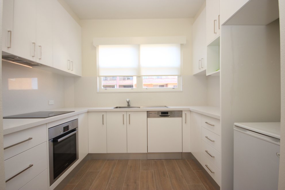 154 The Grand Parade MONTEREY 2