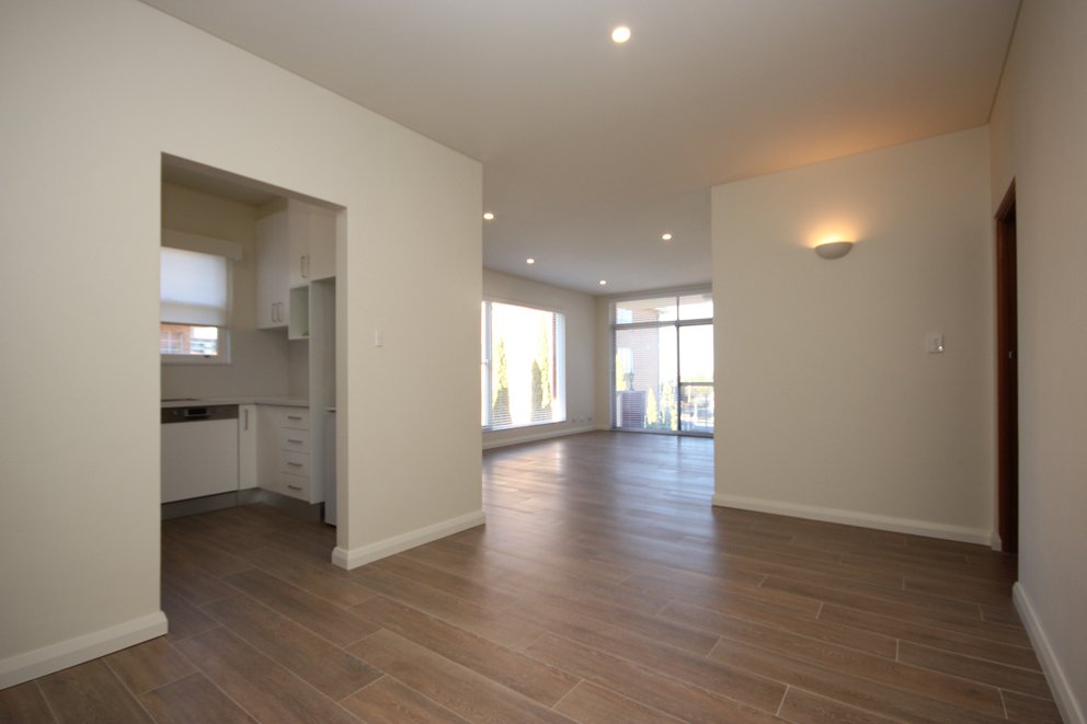 154 The Grand Parade MONTEREY 5