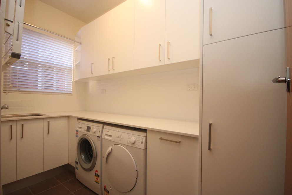 154 The Grand Parade MONTEREY 10