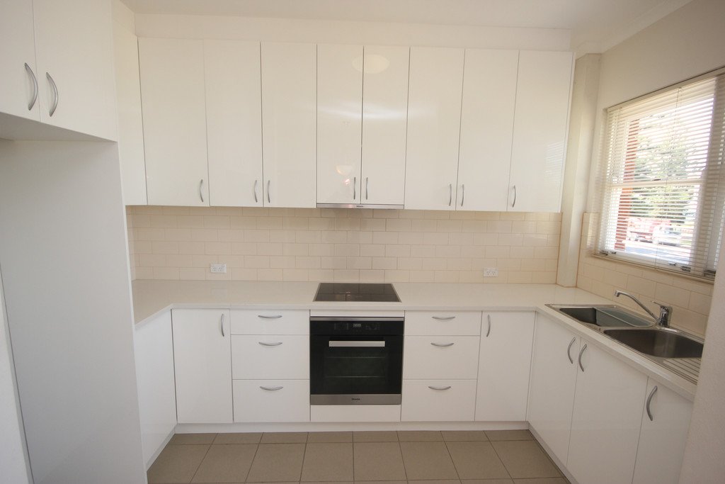 154 The Grand Parade MONTEREY 1