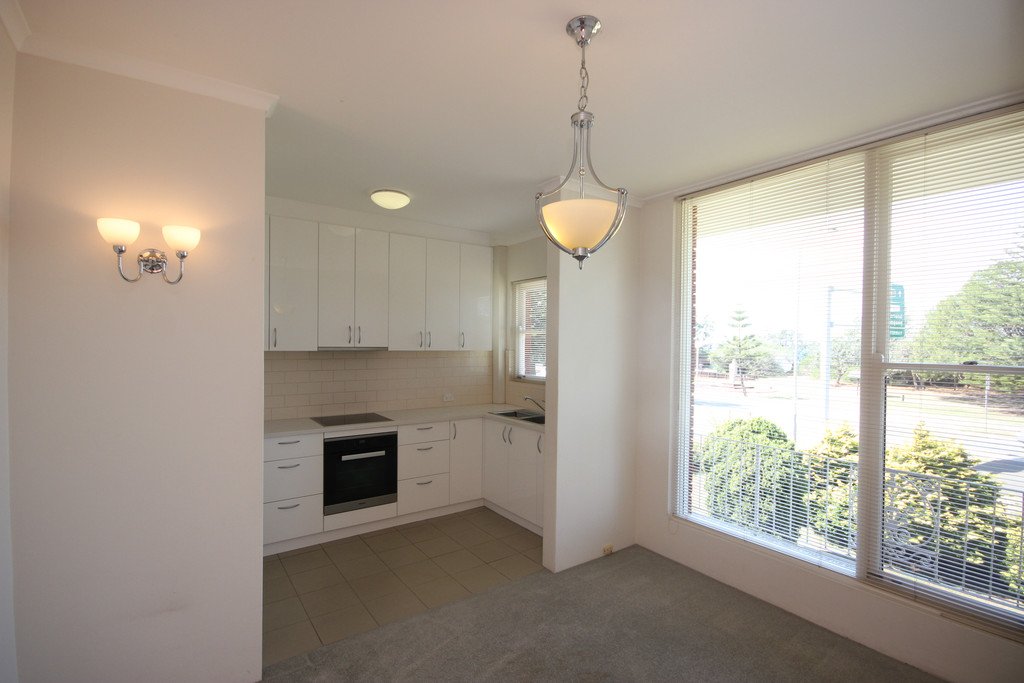 154 The Grand Parade MONTEREY 2