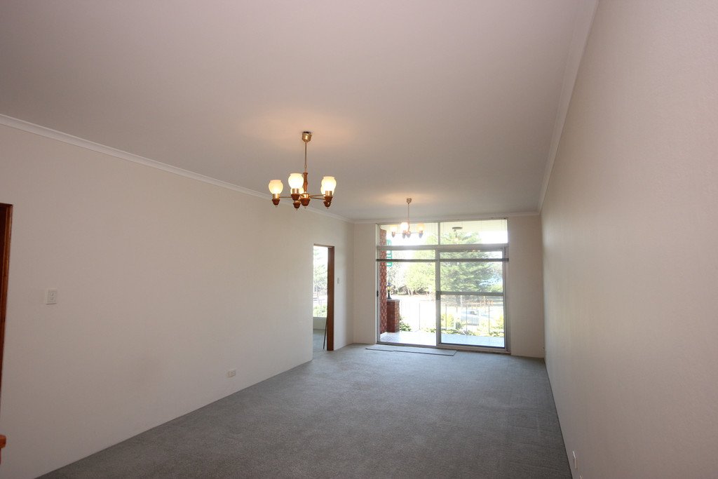 154 The Grand Parade MONTEREY 3