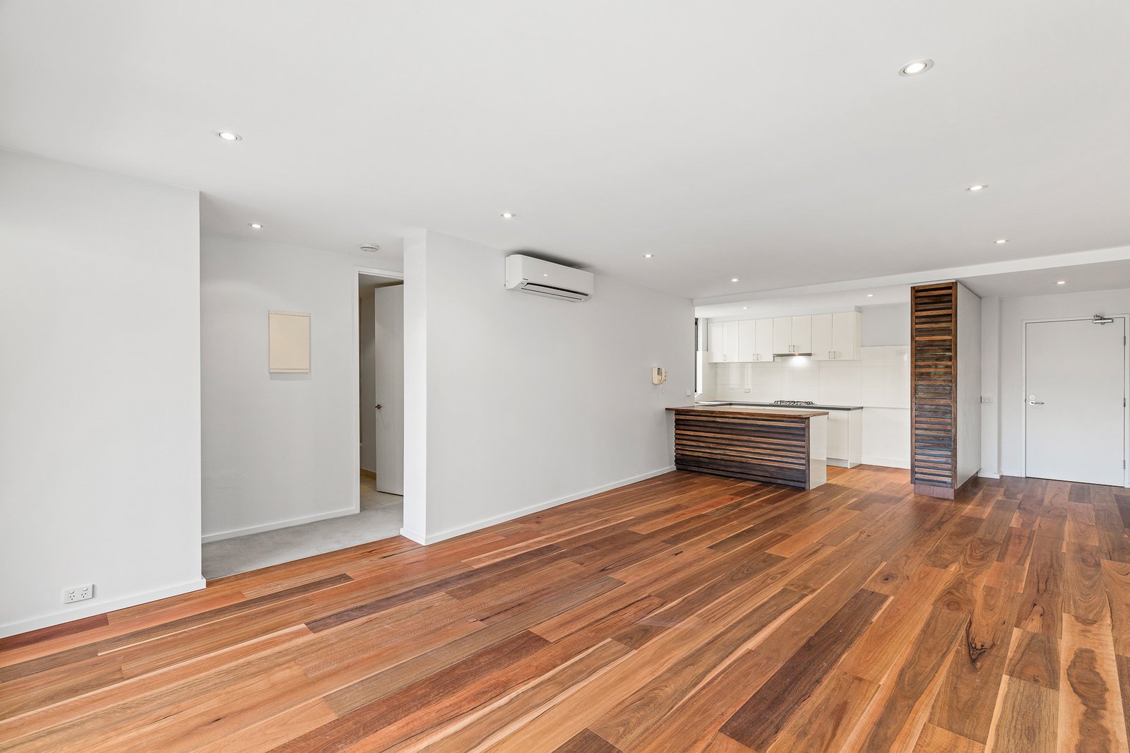 Gallery: 15/41-43 Spray Street