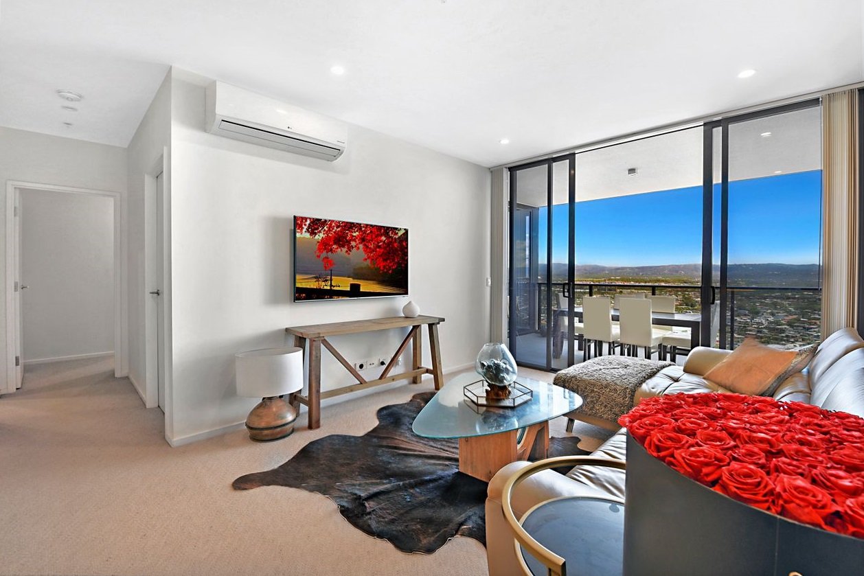154/31 Queensland Avenue BROADBEACH 3
