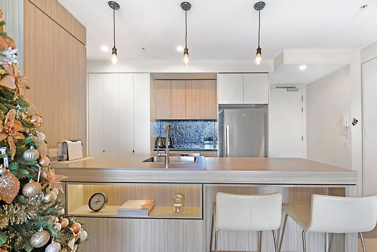 154/31 Queensland Avenue BROADBEACH 5
