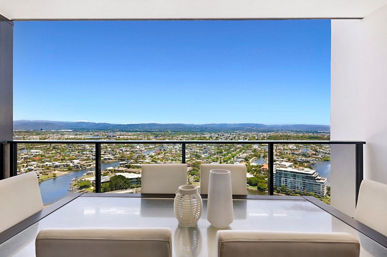 154/31 Queensland Avenue BROADBEACH 9
