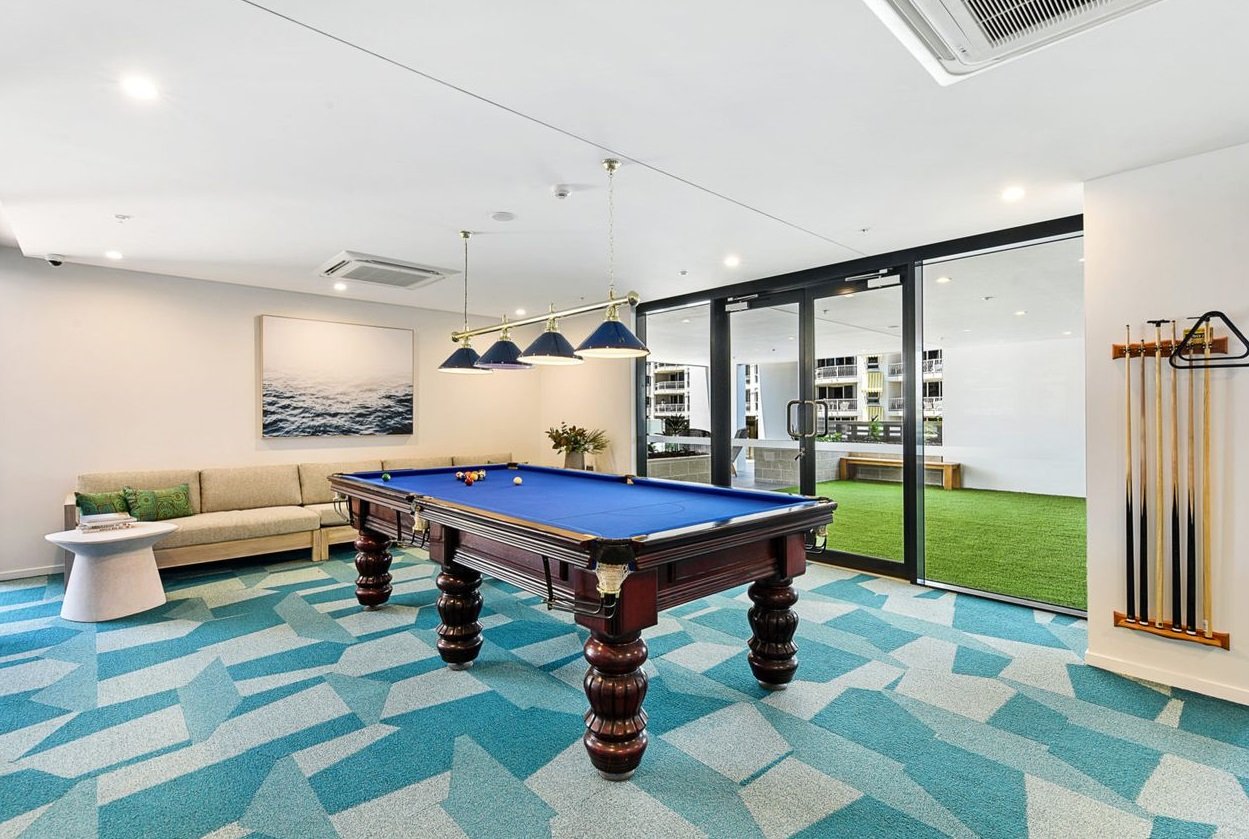 154/31 Queensland Avenue BROADBEACH 13