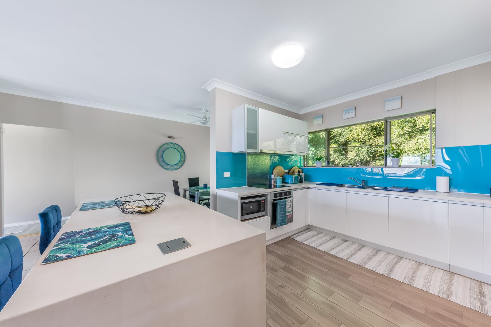 154/6 Eshelby Drive CANNONVALE 2