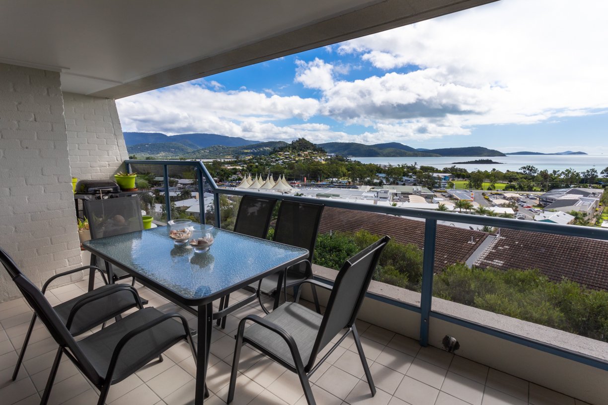 154/6 Eshelby Drive CANNONVALE 5