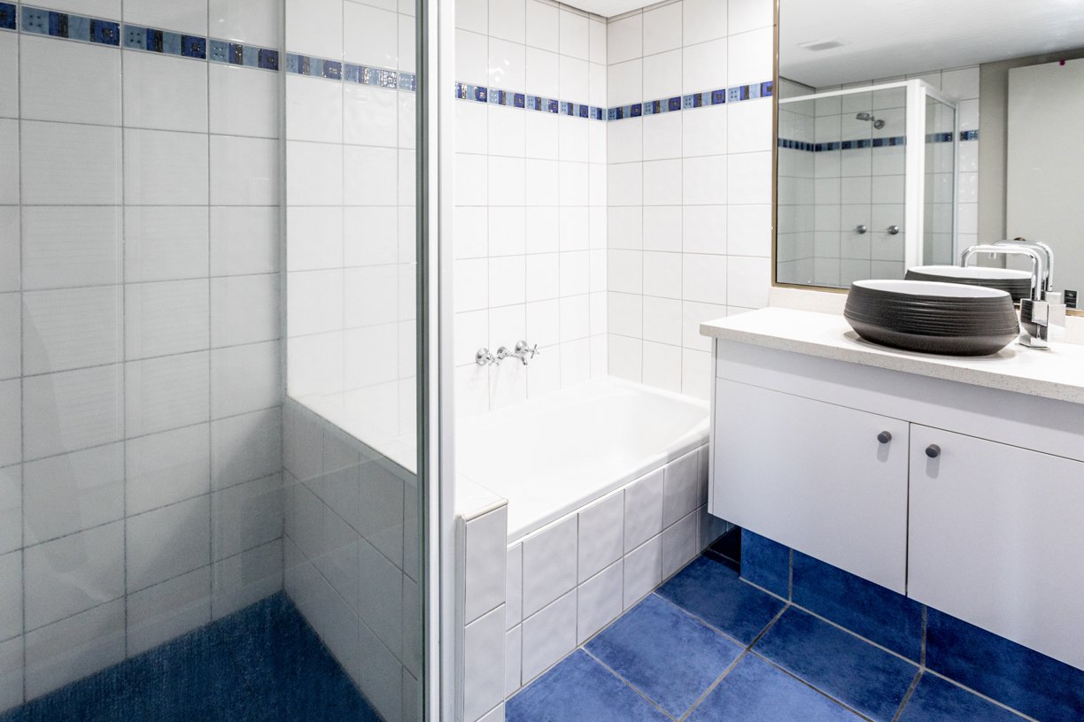 154/6 Eshelby Drive CANNONVALE 12