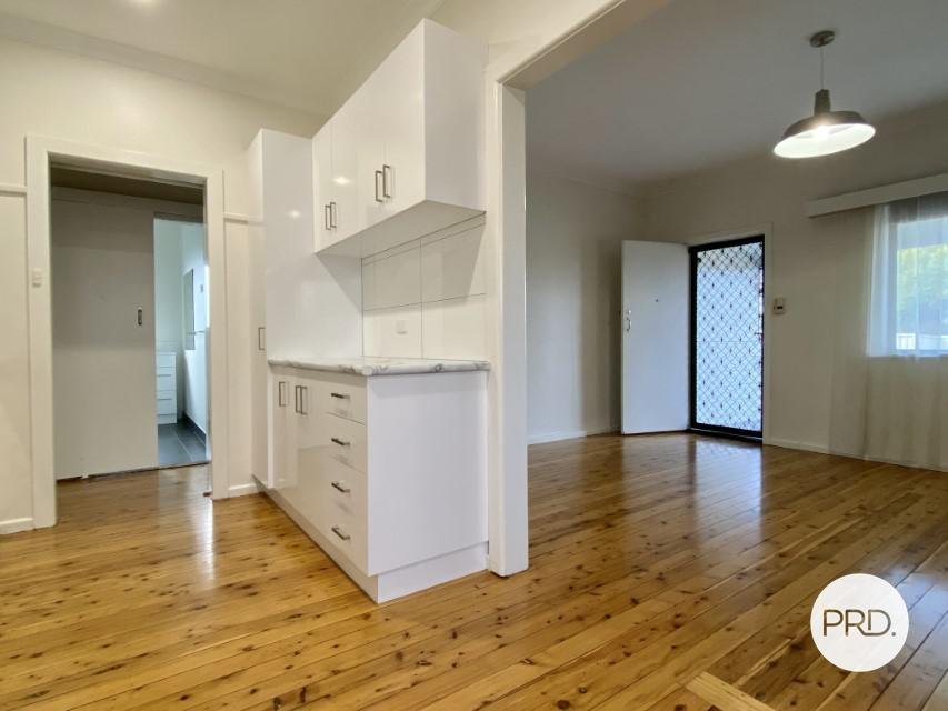 1/548 Klose Street LAVINGTON 4