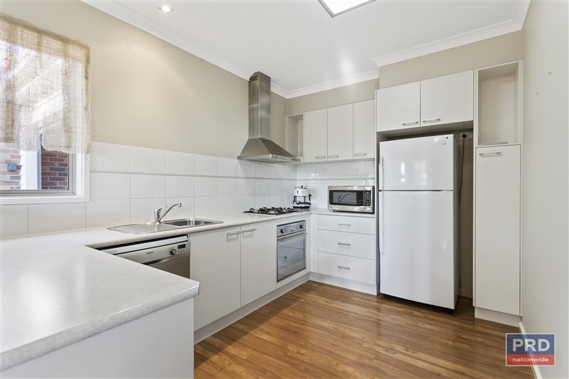 1/55 Allingham Street GOLDEN SQUARE 2