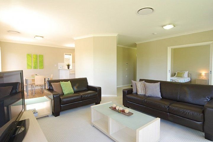 1/55 Allingham Street GOLDEN SQUARE 3