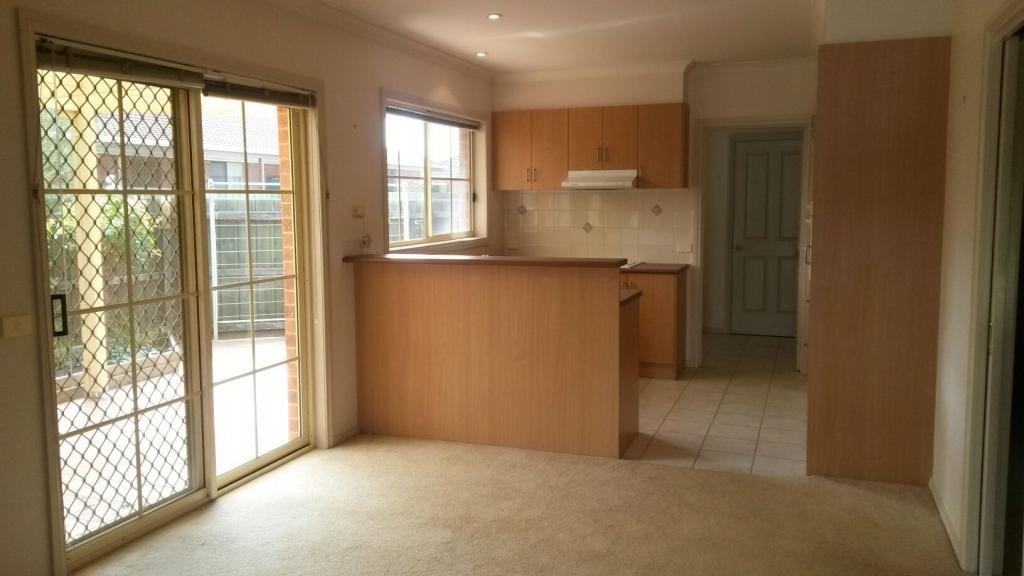 Gallery: 1/55 Glastonbury Drive