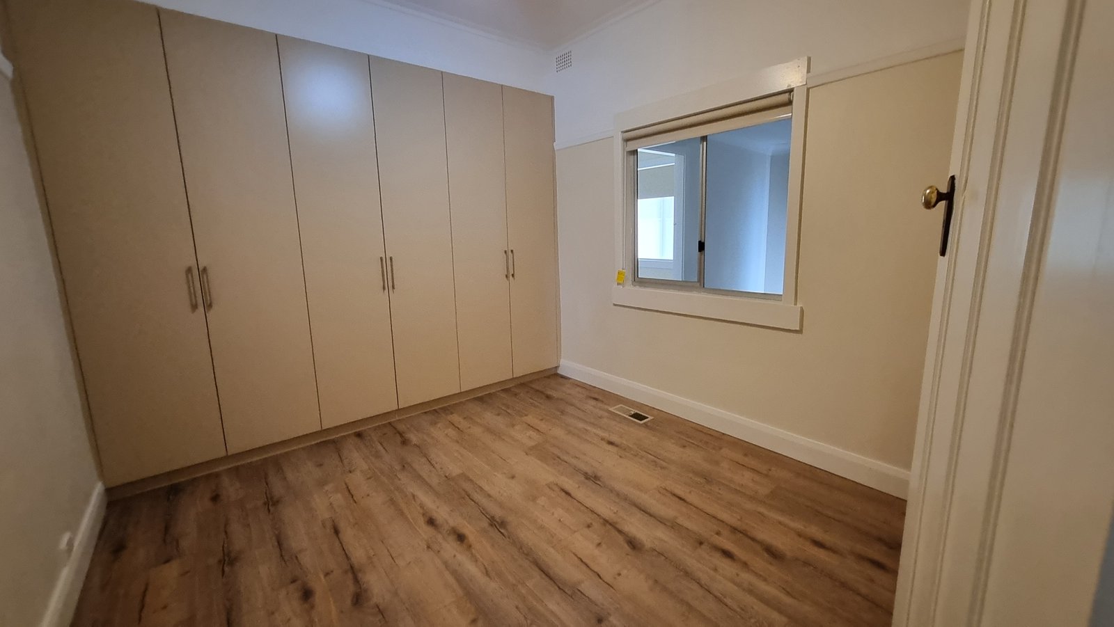 155 Hanley Street GUNDAGAI 10