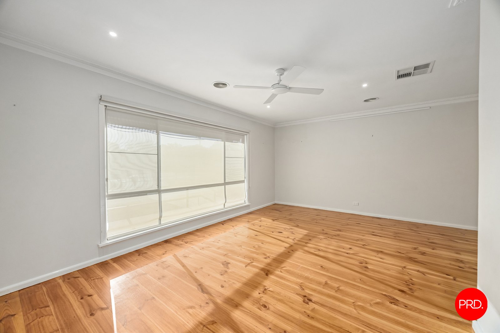 155 Mackenzie Street West  GOLDEN SQUARE 4