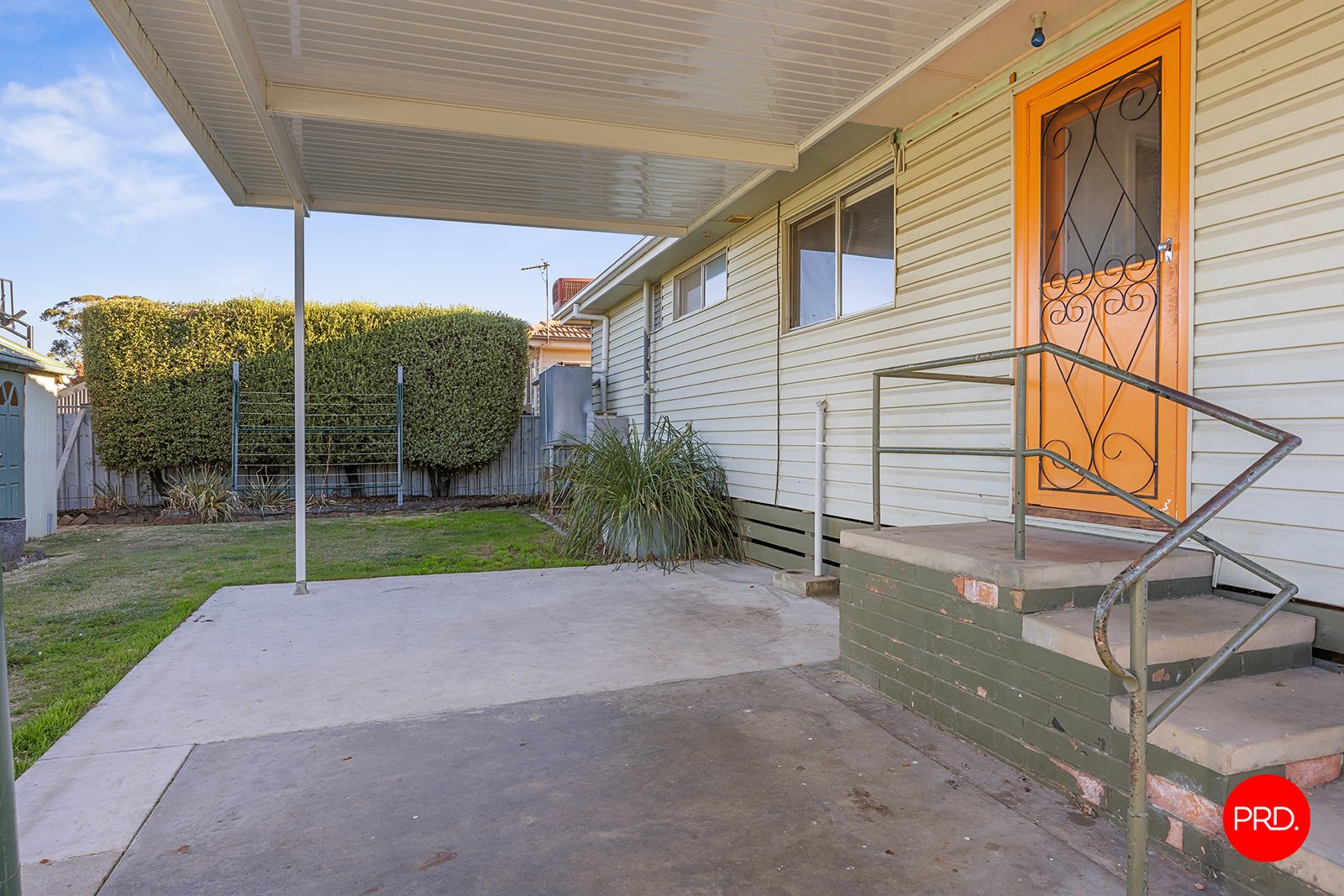 155 Mackenzie Street West  GOLDEN SQUARE 13
