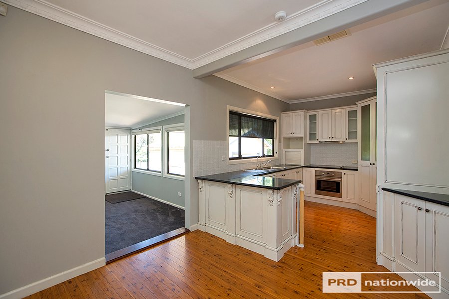 155 Piper Street TAMWORTH 3