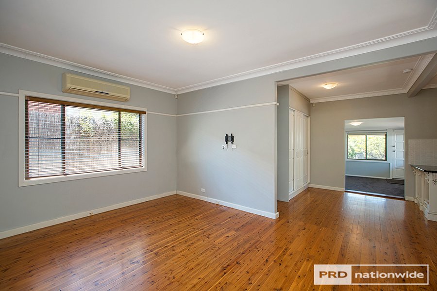 155 Piper Street TAMWORTH 4