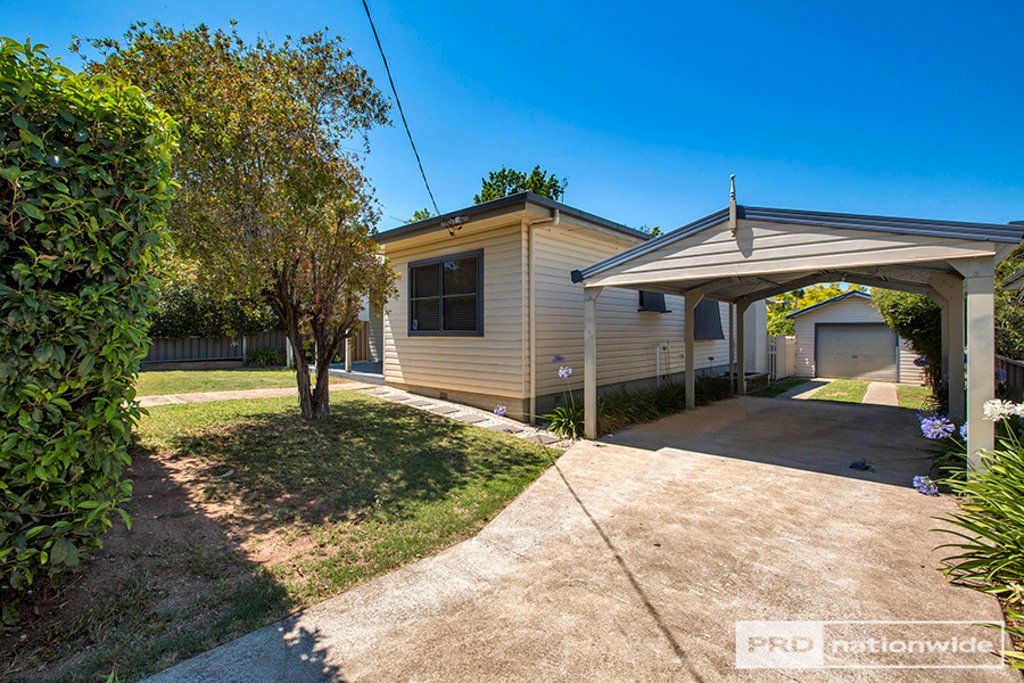 155 Piper Street TAMWORTH 9