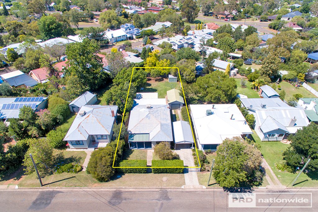 155 Piper Street TAMWORTH 14