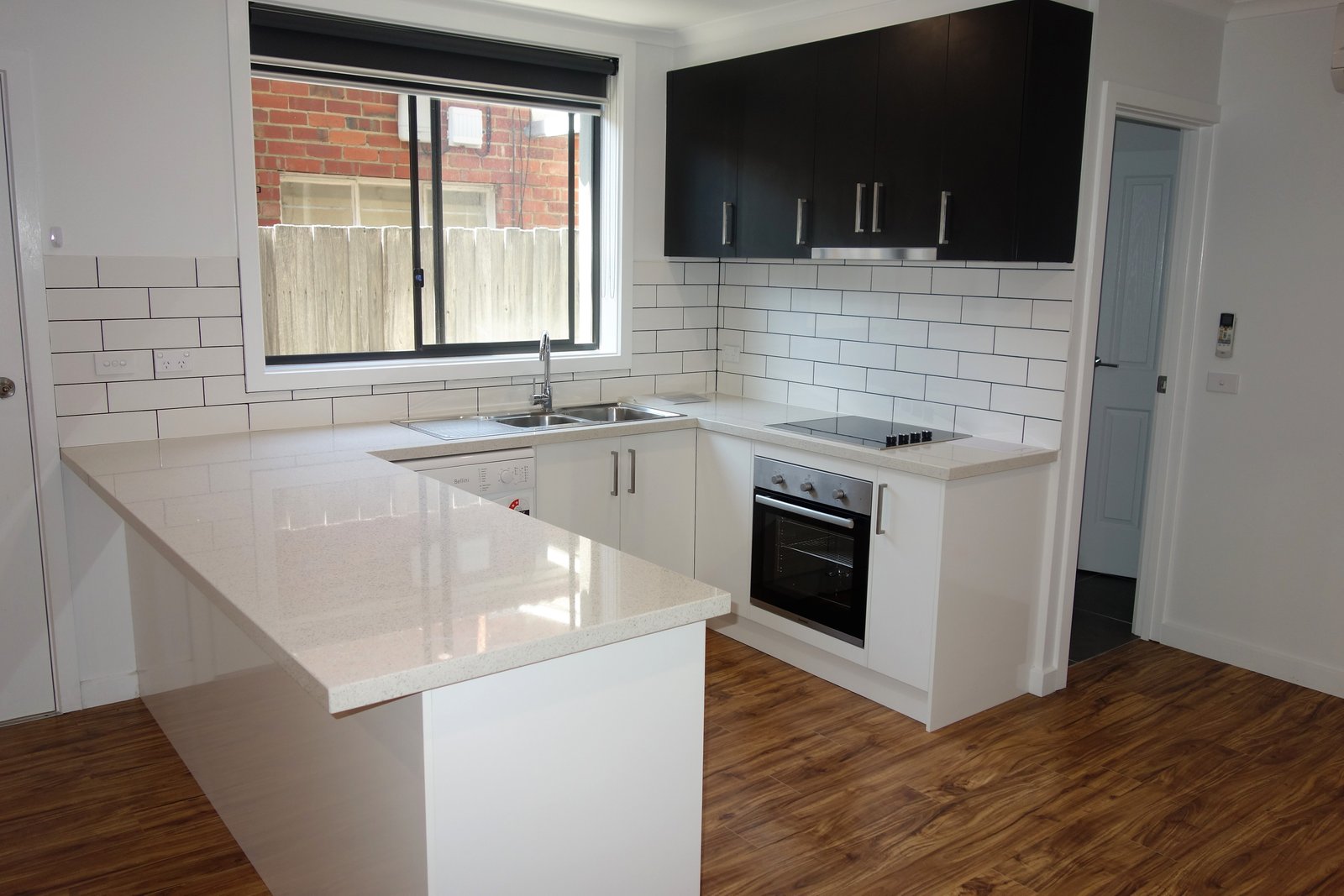 Gallery: 1/559 Hampton Street