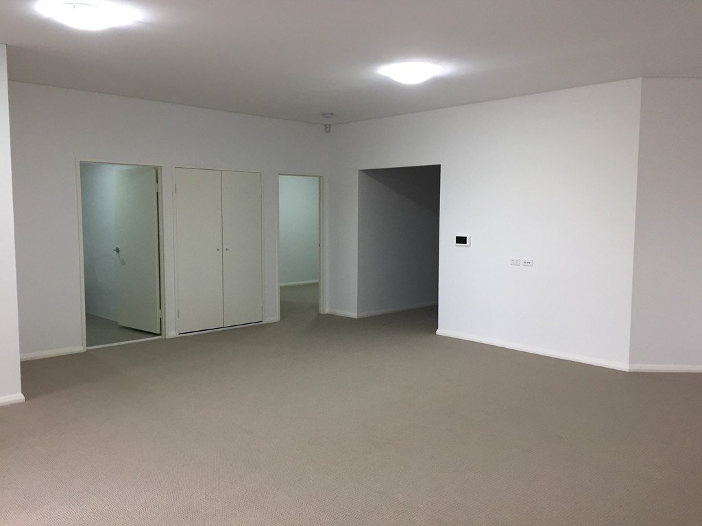 1/56-66 Lakeside Parade JORDAN SPRINGS 7