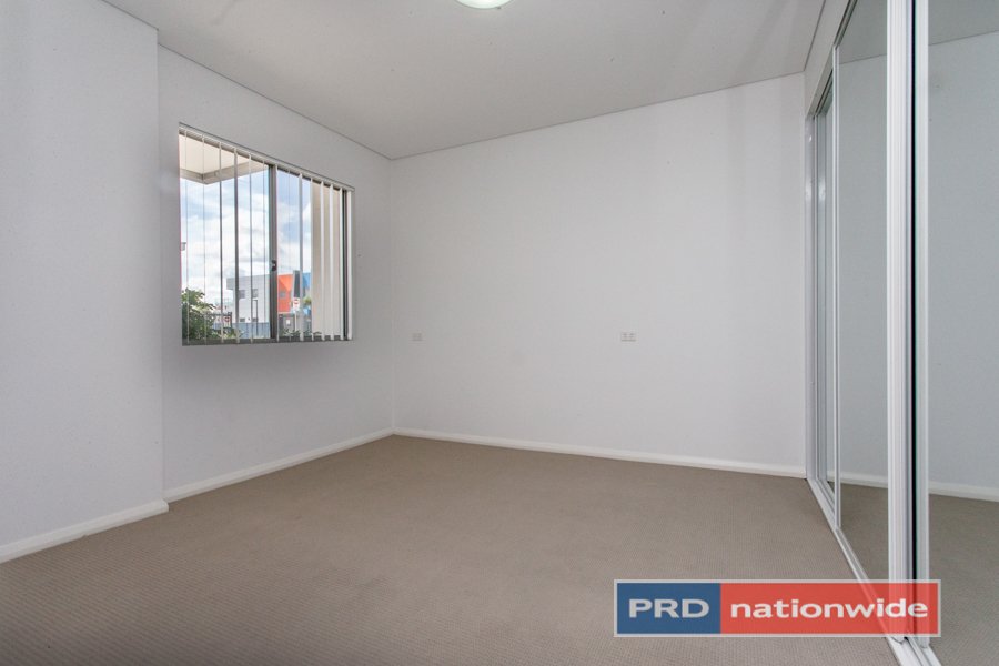 1/56-66 Lakeside Parade JORDAN SPRINGS 5