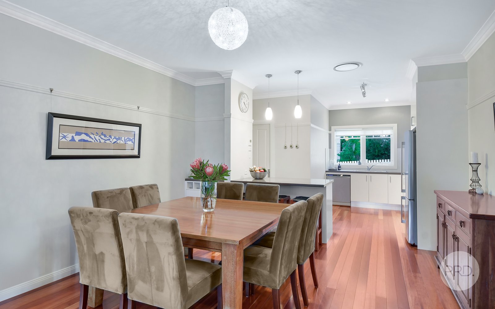 156 Burns Road SPRINGWOOD 9