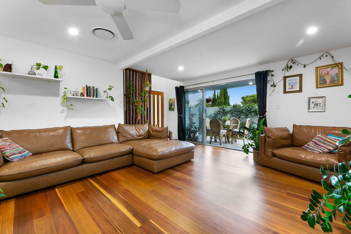 1/56 Fifth Avenue Palm Beach 5