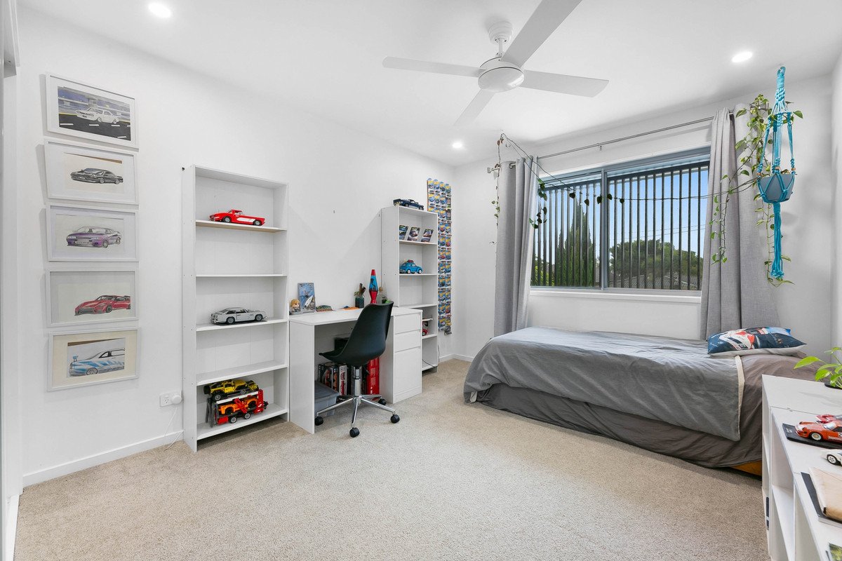 1/56 Fifth Avenue Palm Beach 18