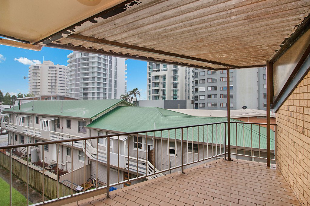 15/6 Haig Street COOLANGATTA 2