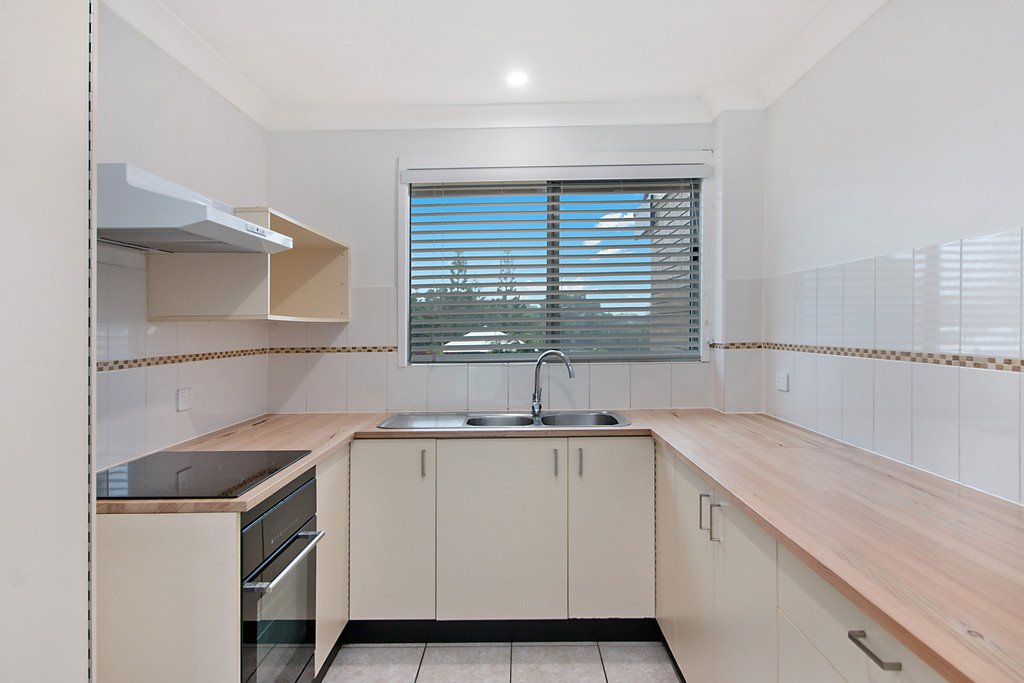 15/6 Haig Street COOLANGATTA 3