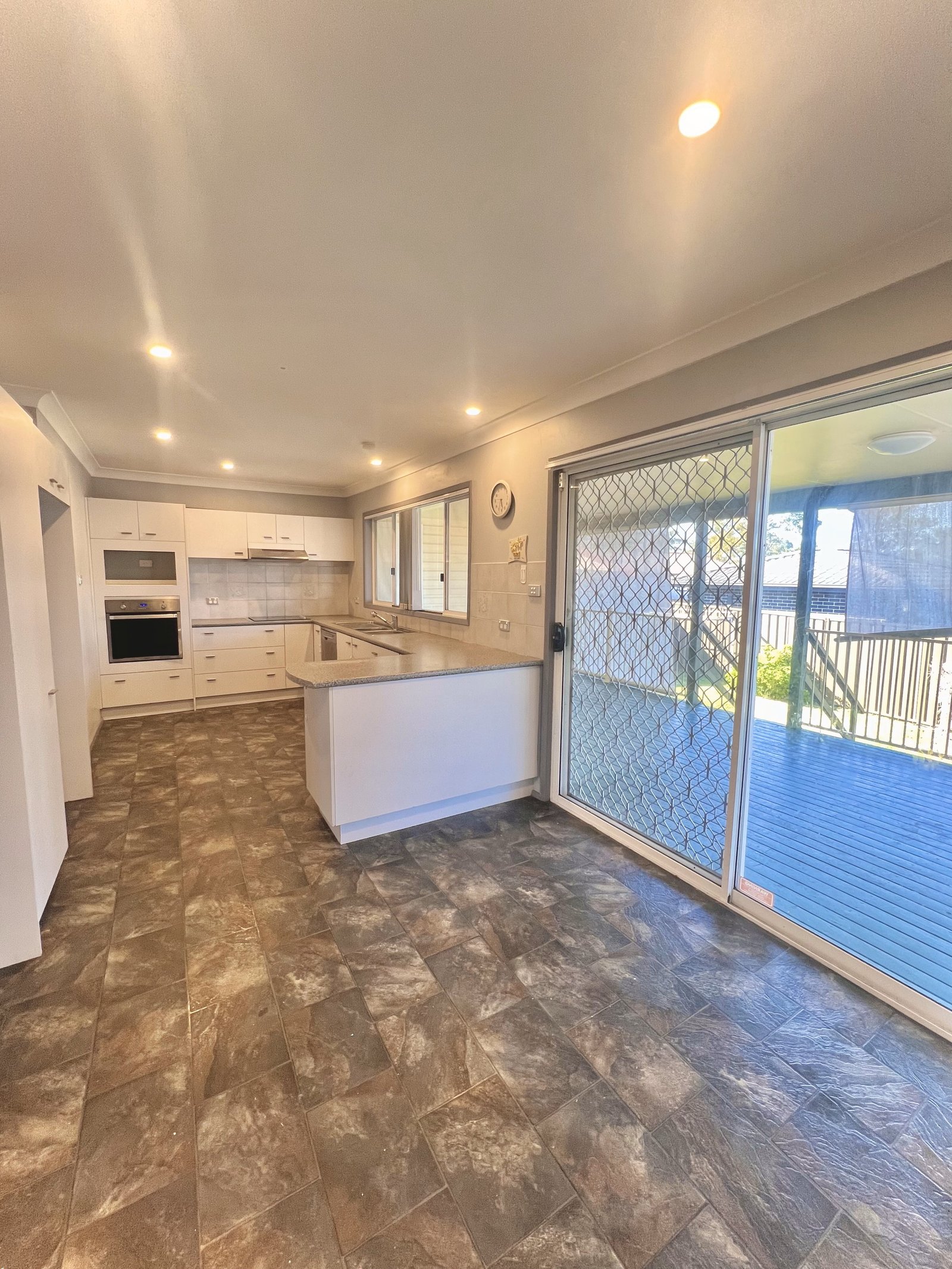 156 Hill Road LURNEA 4