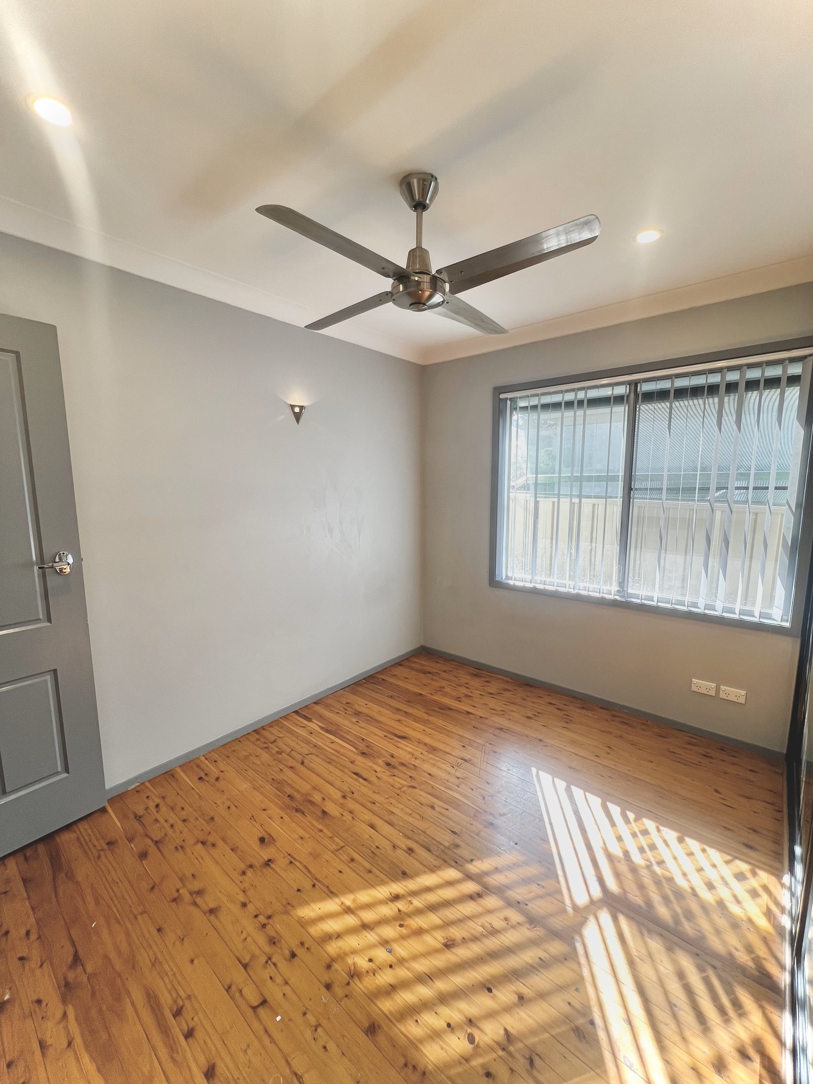 156 Hill Road LURNEA 10