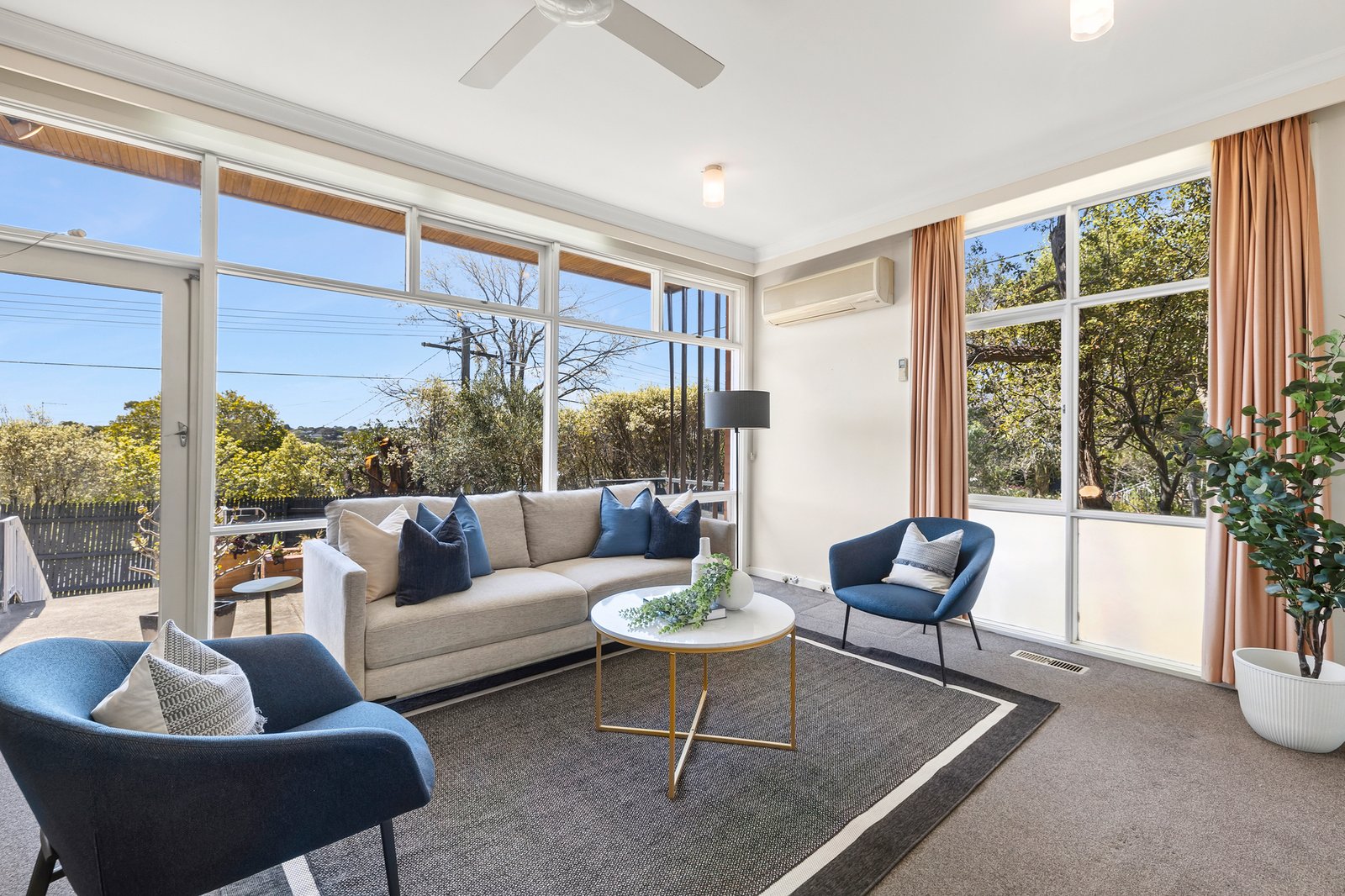 Gallery: 1/56 Ian Grove
