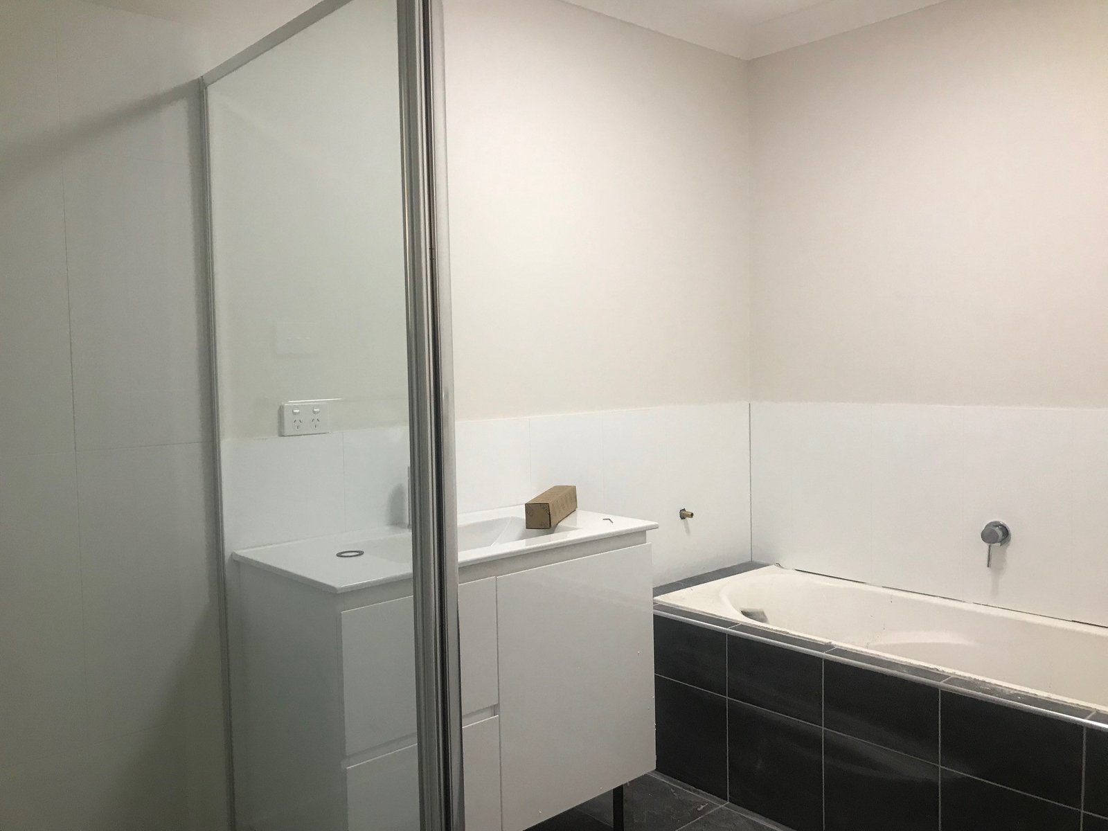 1/56 Kenny Drive WEST TAMWORTH 2