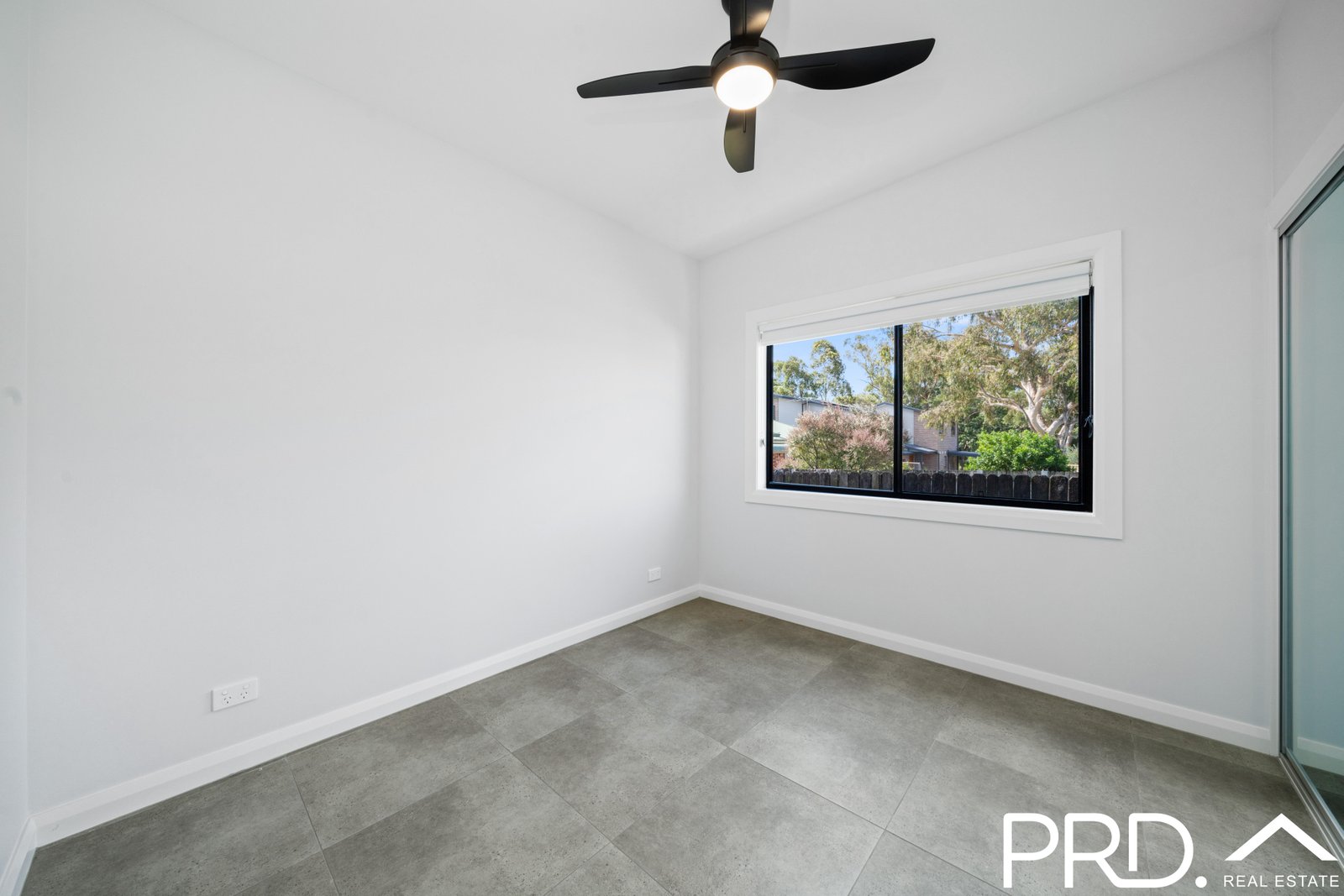 1/56 Lucas Road EAST HILLS 3