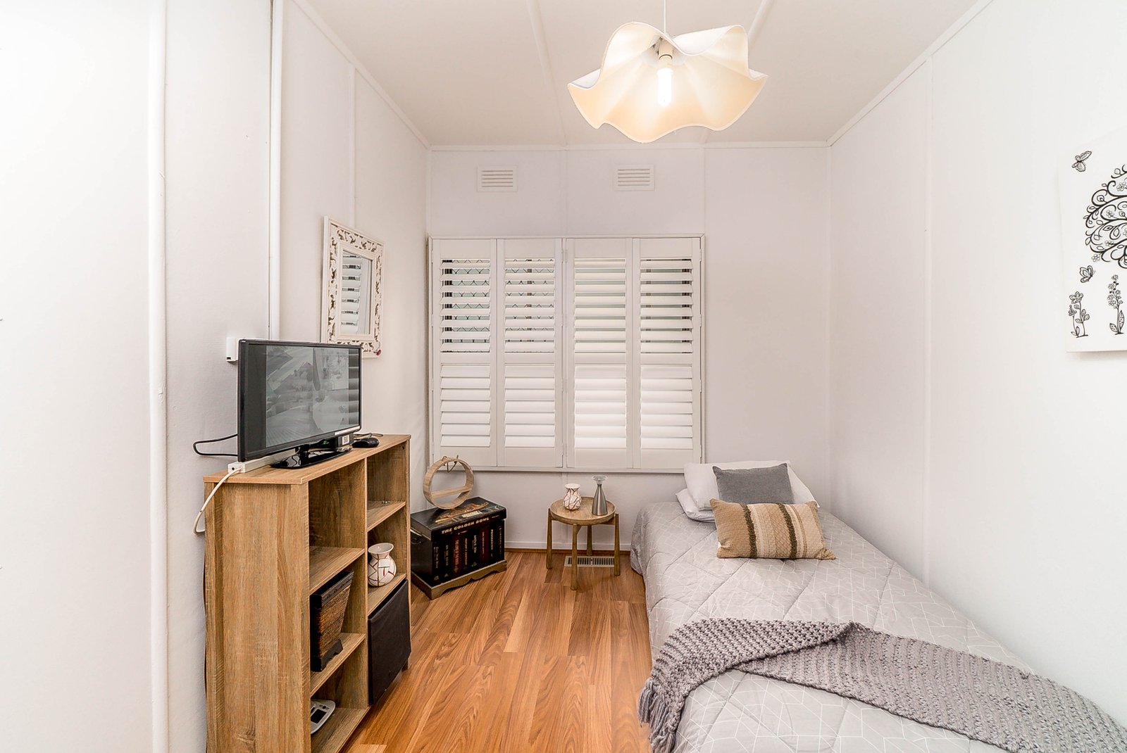 156 Macleay Street MOUNT AUSTIN 8