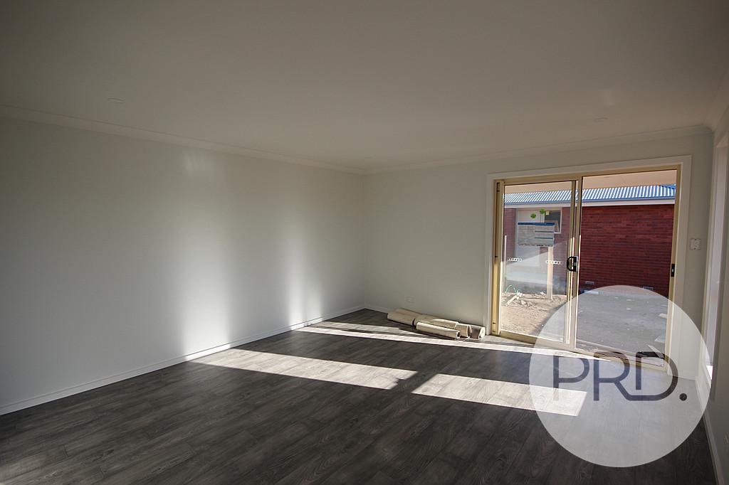 1/56 Menin Drive BRIGHTON 2