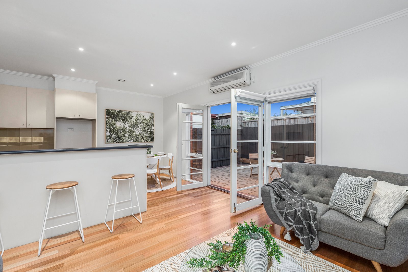 Gallery: 1/56 Newcastle Street