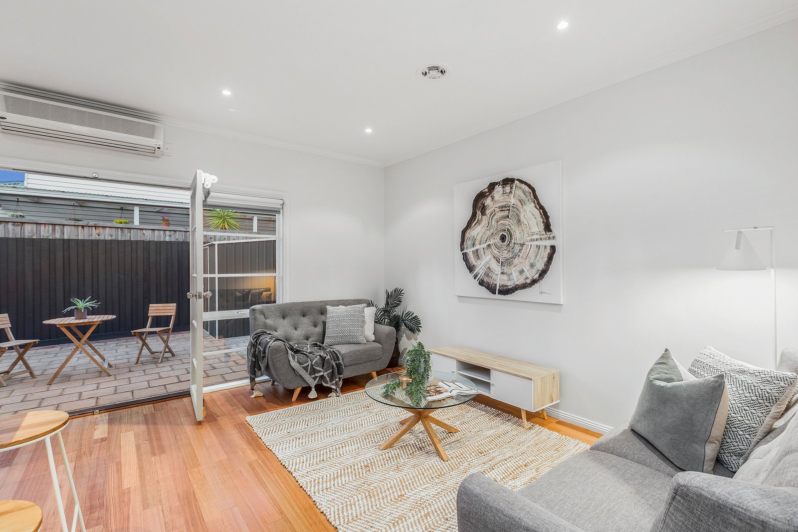 Gallery: 1/56 Newcastle Street