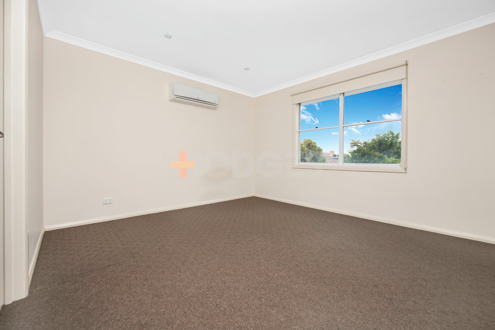 Gallery: 1/56 Rosamond Road